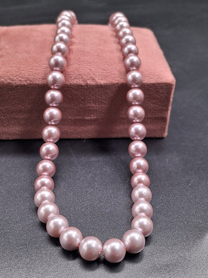 Elegant Shell Pearl  Necklace – 8mm Soft Shine Finish