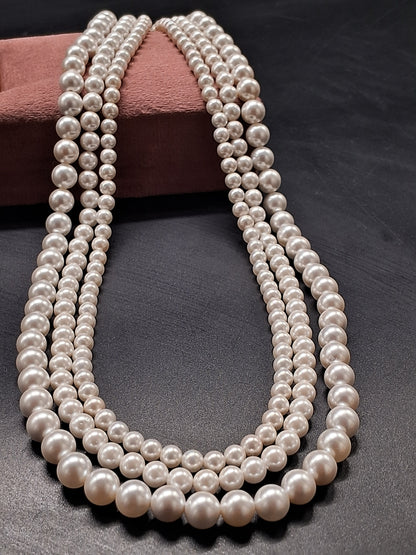 Elegant Shell Pearl Necklace – Multi-Strand Classic Design