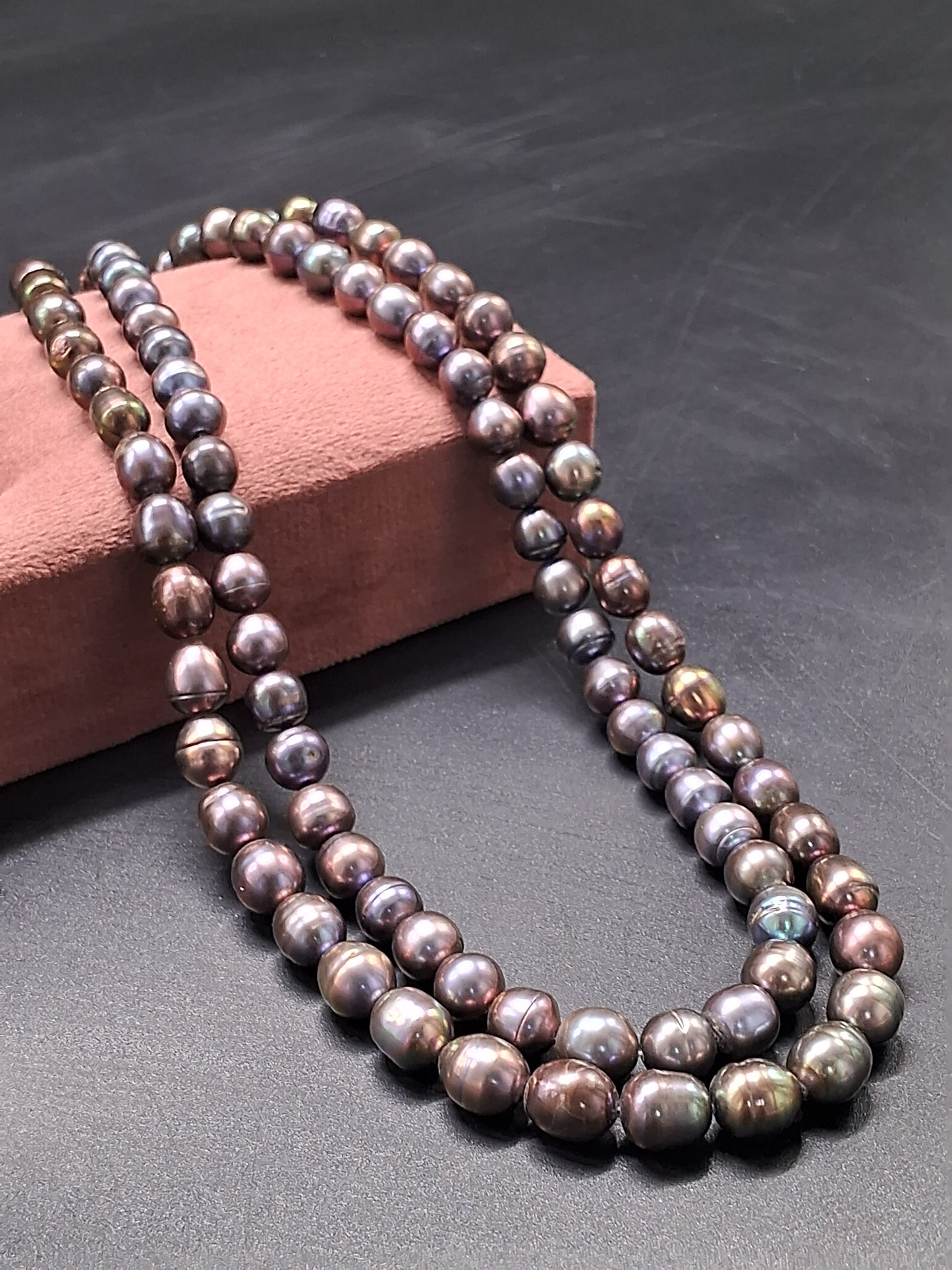 Natural Pearl Necklace – Iridescent Beauty by Emryn