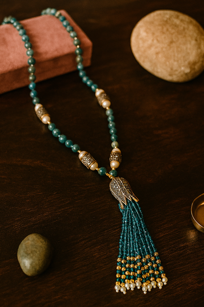 Blue Apatite Gemstone Necklace with Pearls – Elegant Gold-Finish Beaded Jewelry