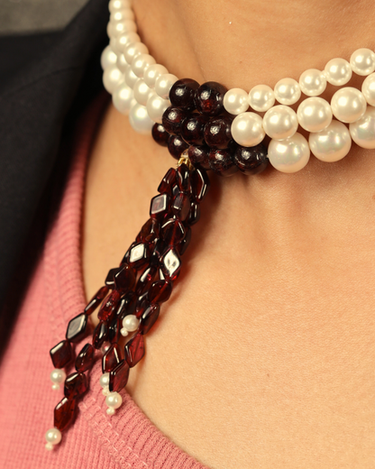 Shell Pearl with Garnet Beads Necklace