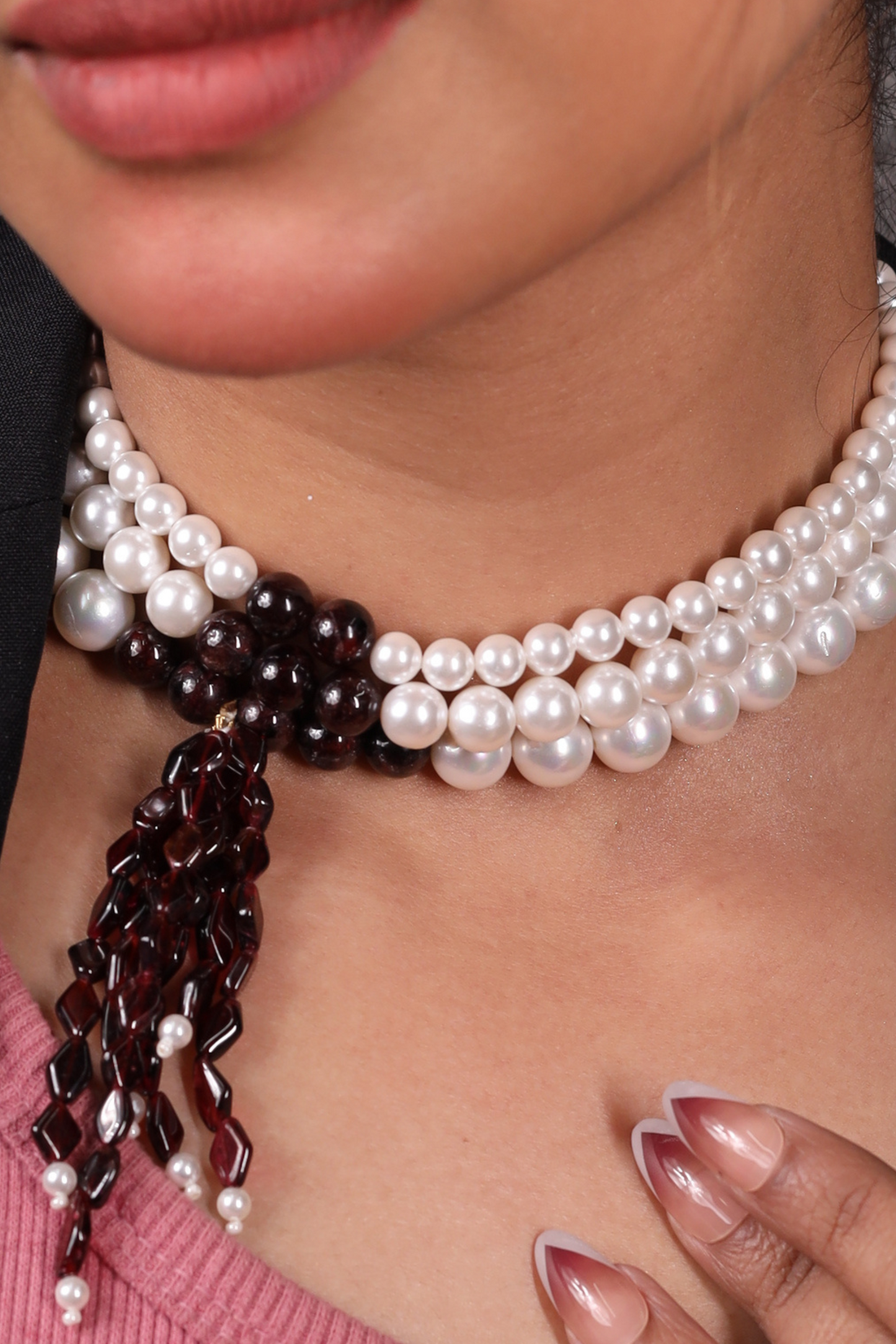 Shell Pearl with Garnet Beads Necklace