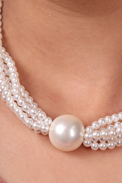 Elegant Pearl Contemporary Necklace